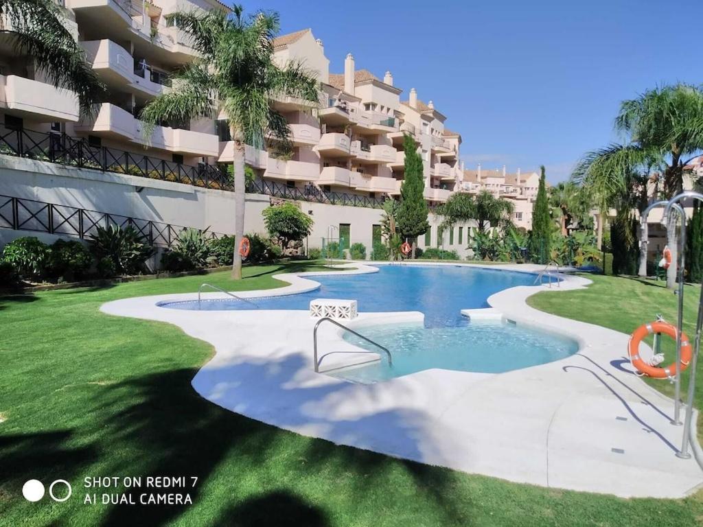 Duquesa Fairways, A Spacious Apartment With Fabulous Views And Facilities Манилва Экстерьер фото